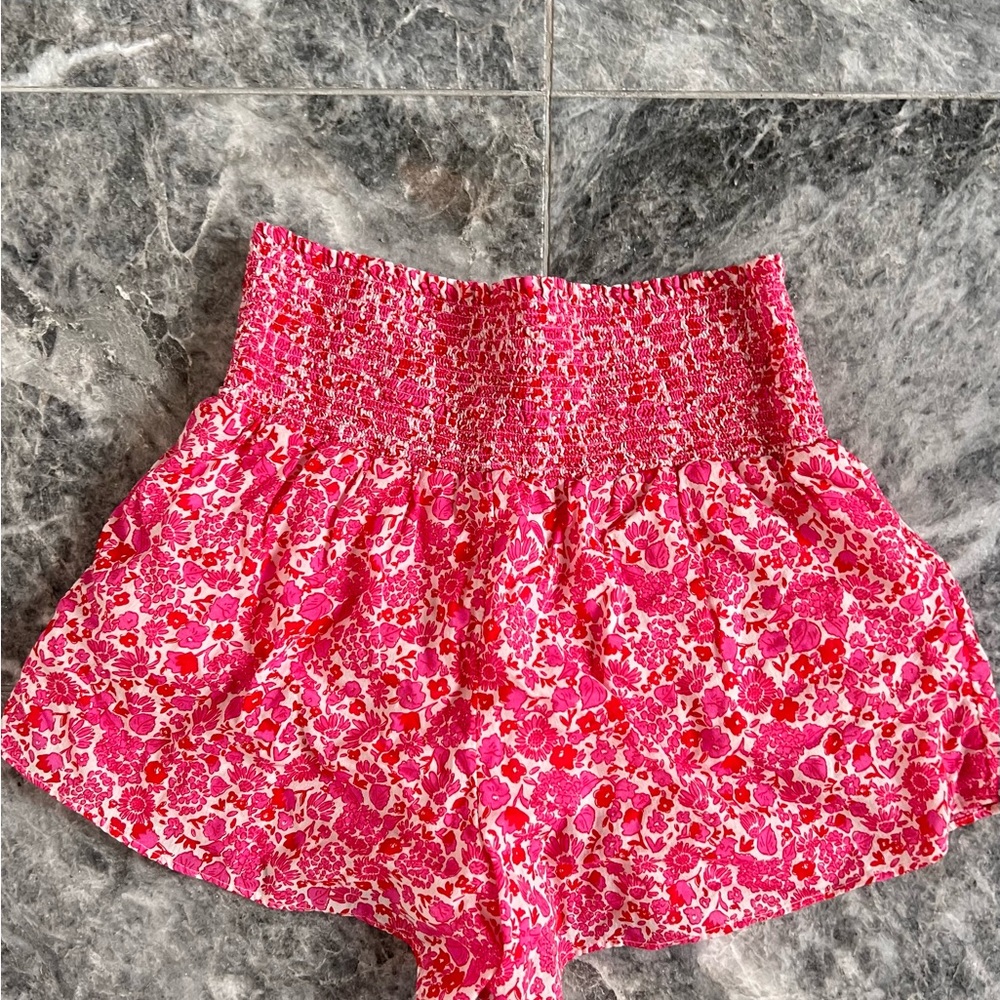 Vineyard Vines Women’s Smocked Pullover Shorts